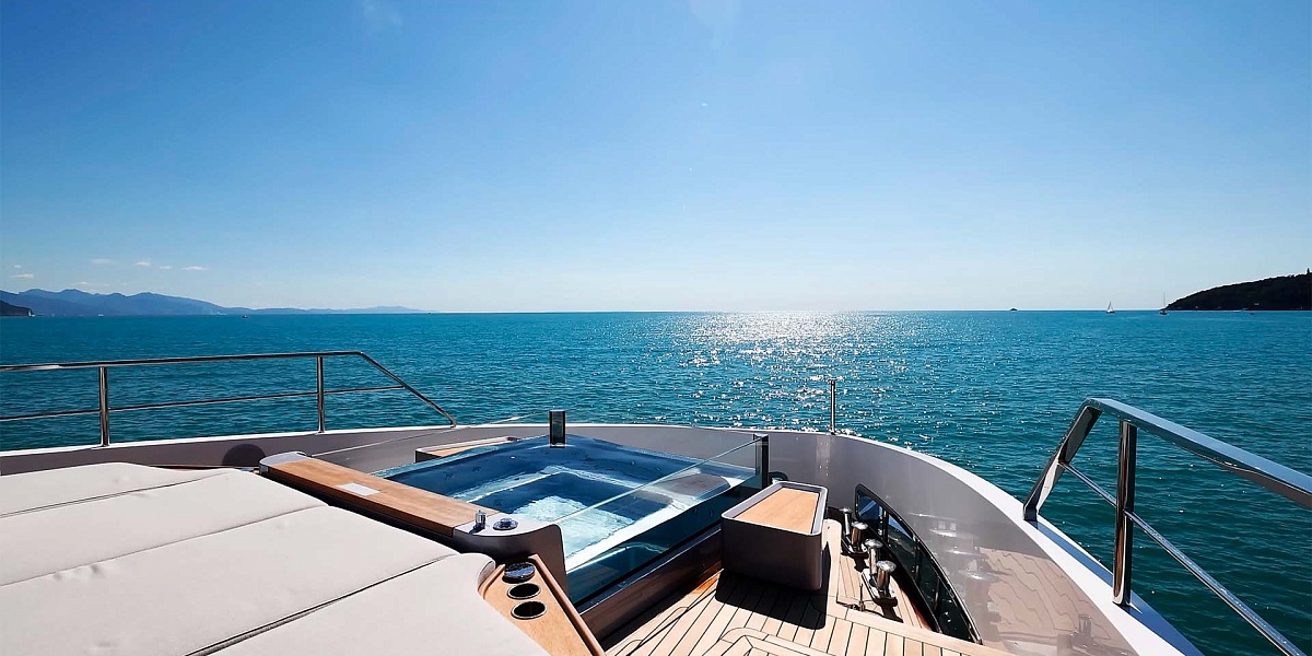 Аренда яхты Azimut Grande 36 luzdemar во Франции